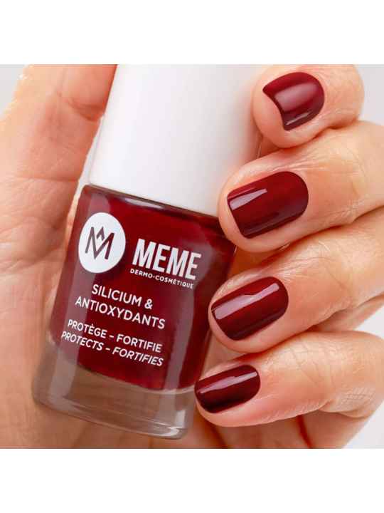 Meme esmalte de uñas 10ml color Caroline Grosella 03